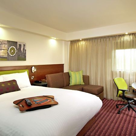 Hampton By Hilton Corby Hotel Værelse billede