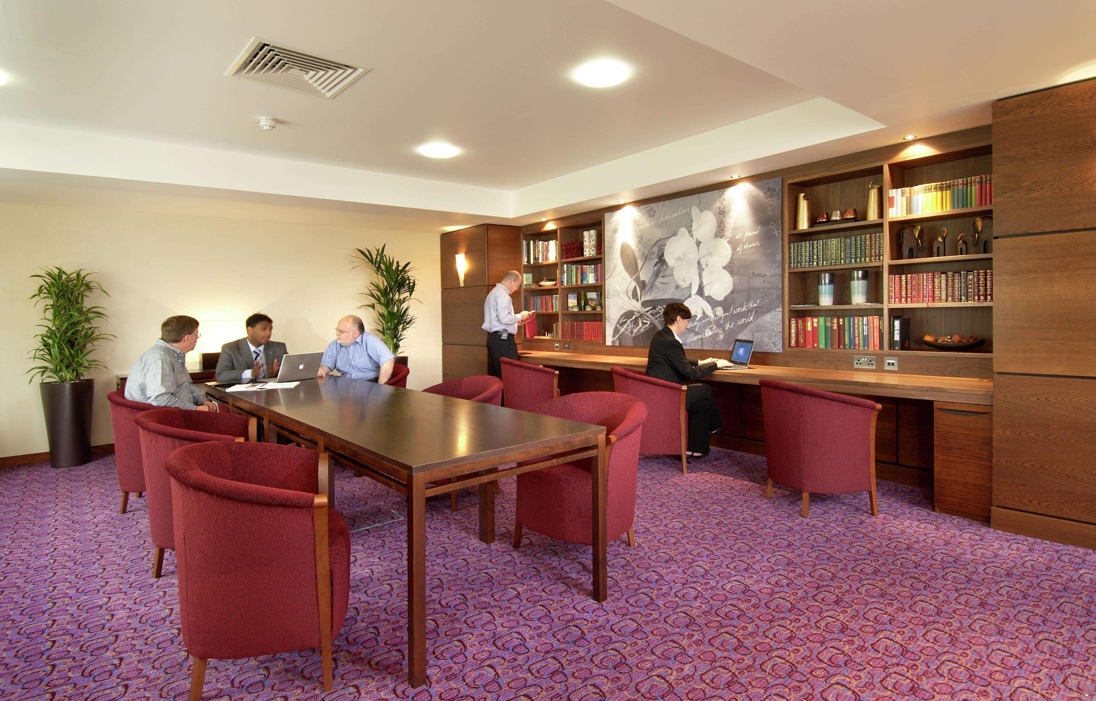 Hampton By Hilton Corby Hotel Eksteriør billede