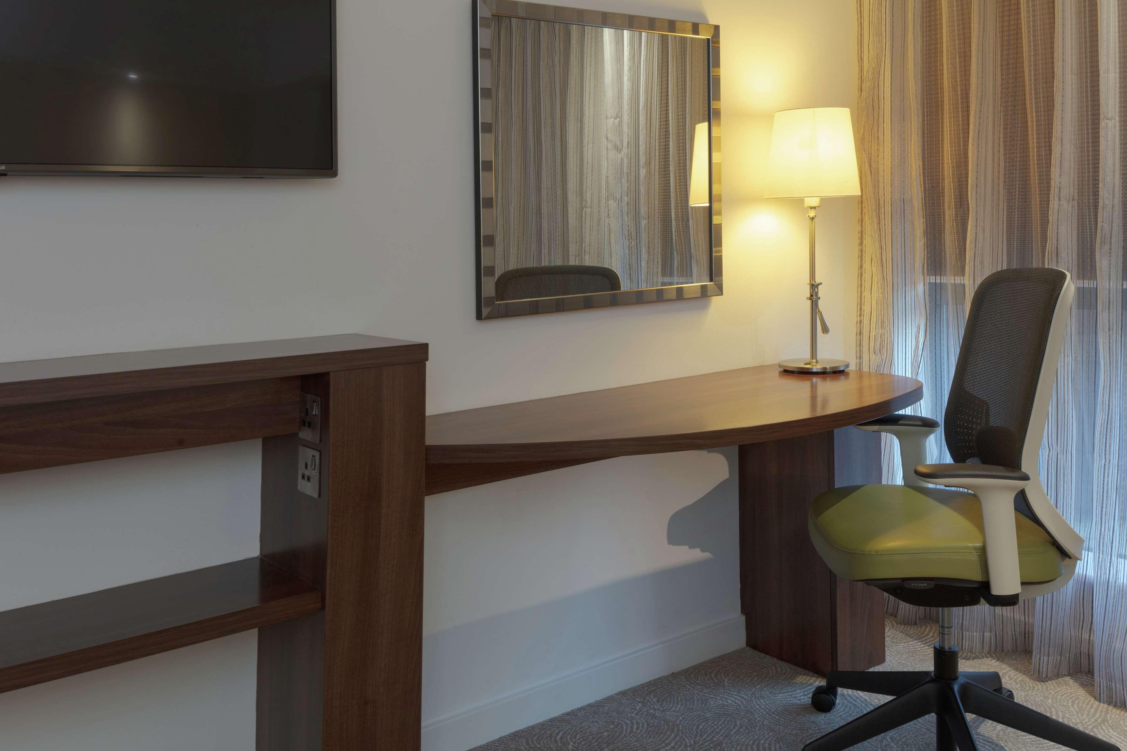 Hampton By Hilton Corby Hotel Eksteriør billede