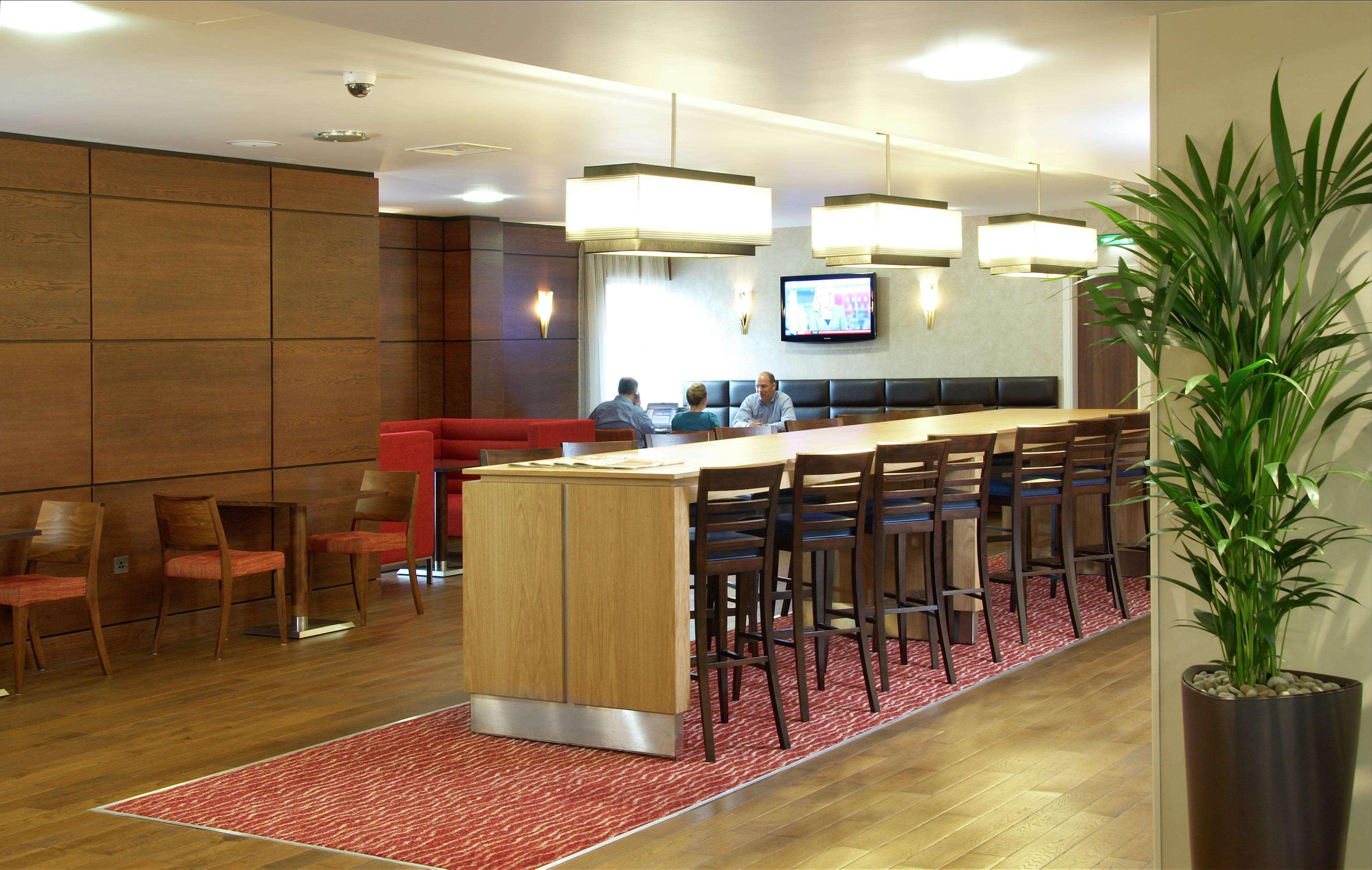 Hampton By Hilton Corby Hotel Eksteriør billede